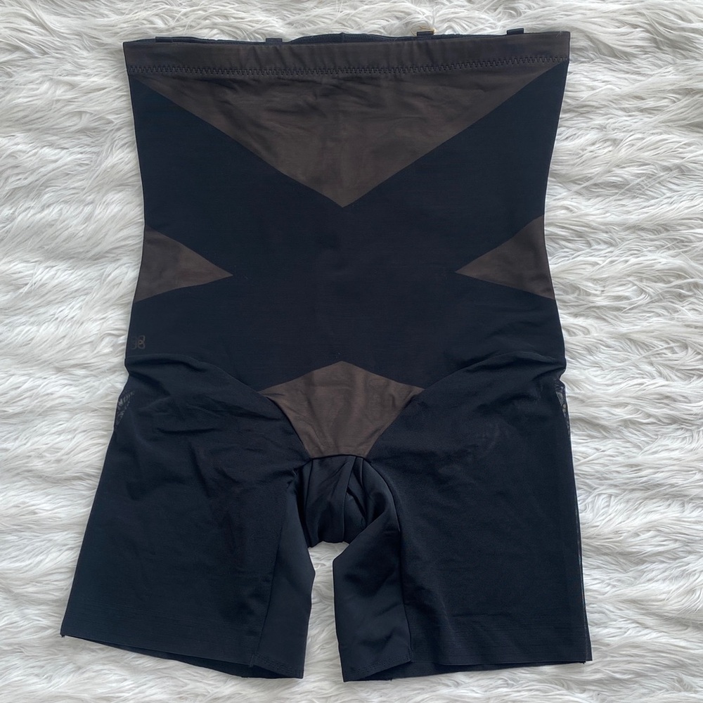HoneyLove | SuperPower Shorts